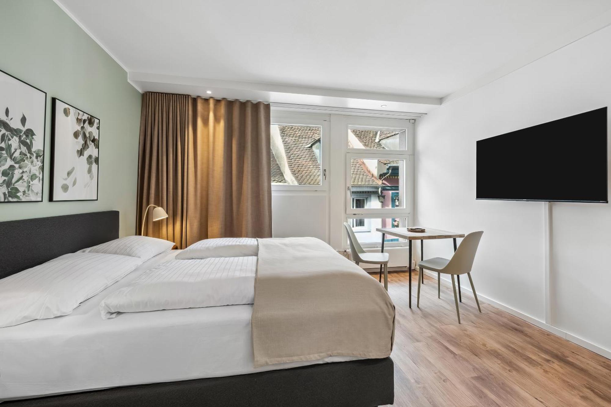 Limehome Basel Muenzgasse Esterno foto